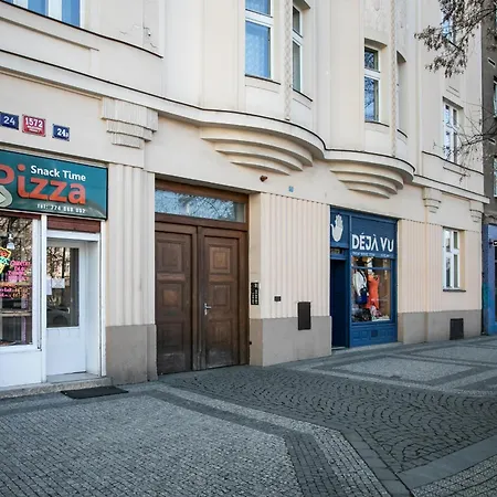 The Loft Holesovice Апартаменты Прага
