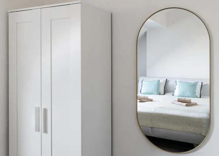 The Loft Holesovice * Πράγα